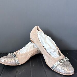 AGL Attilio Giusti Leombruni Monika cap toe ballet flats suede metallic accents
